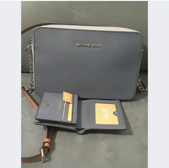 Michael Kors Blue Denim Crossbody only - Picture 2 of 4